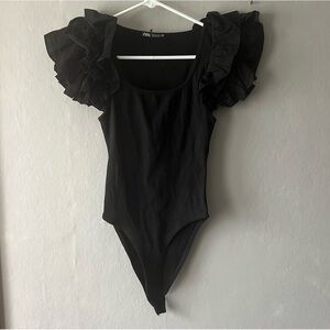 Zara Black Ribbed Ruffle Sleeve Bodysuit Size Small
